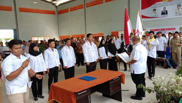 Pengurus PMI Teluk Pandan Dilantik