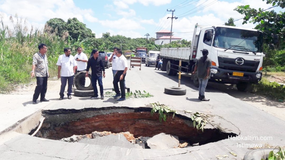 Jalan Poros Sangatta-Bontang KM 7 Amblas