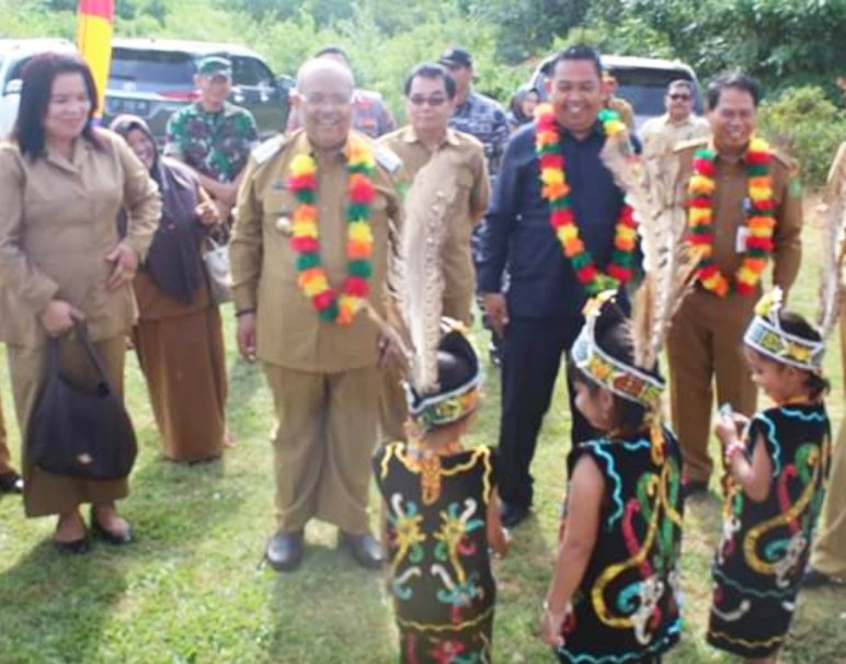Bupati Ismunandar Kunjungi PAUD TK Pembina Sandaran