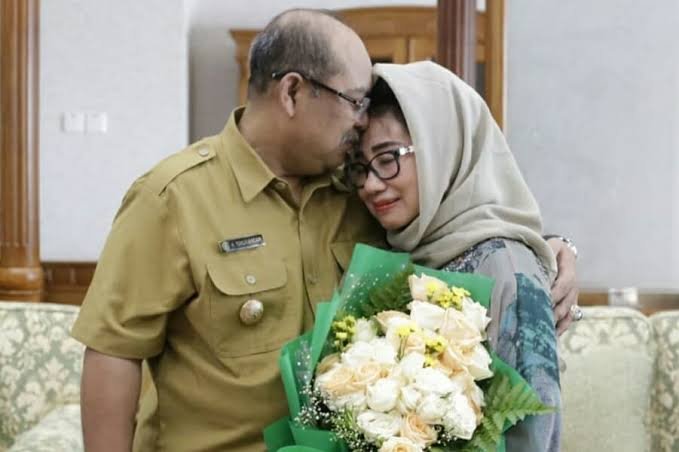 Begini Kondisi Ismu-Encek Setelah Ditangkap KPK