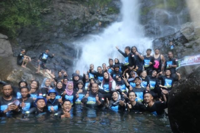 Menilik Air Terjun Mbang Lemun di Hutan Muara Wahau yang Belum Terjamah