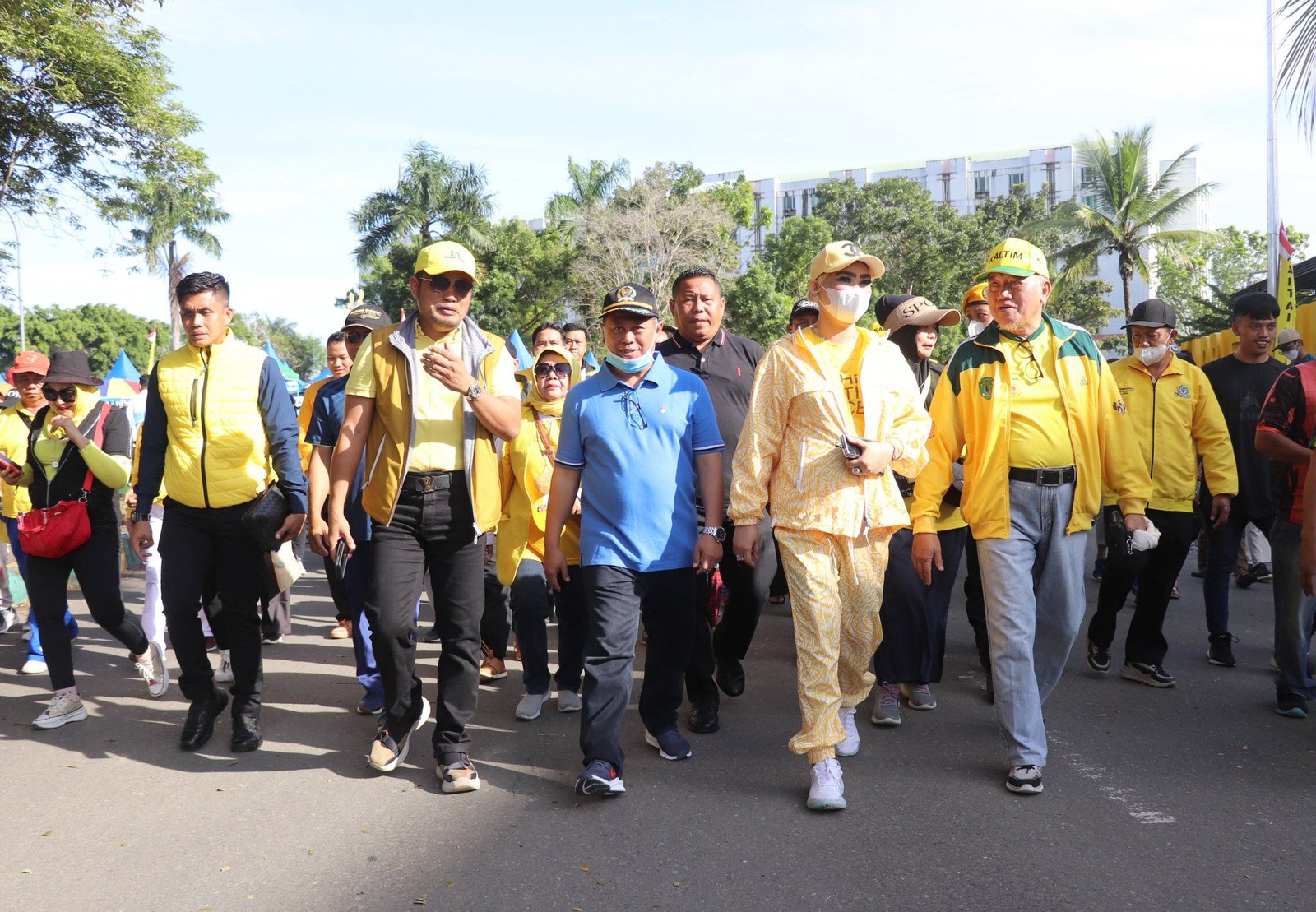 Wakil Ketua DPRD Kaltim Mengikuti Jalan Sehat HUT ke-58 Partai Golkar