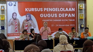 Asti Mazar Buka Kursus Pengelolaan Gugus Depan Pramuka se-Kutim