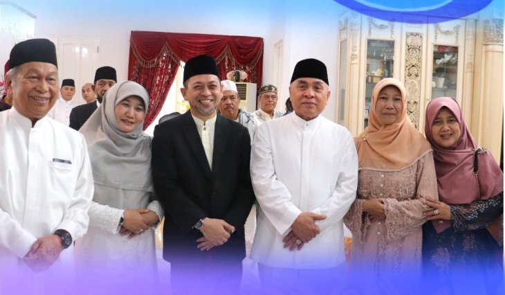 Momen Idul Fitri, Warga Ramai Kunjungi Kediaman Pribadi Gubernur Kaltim 