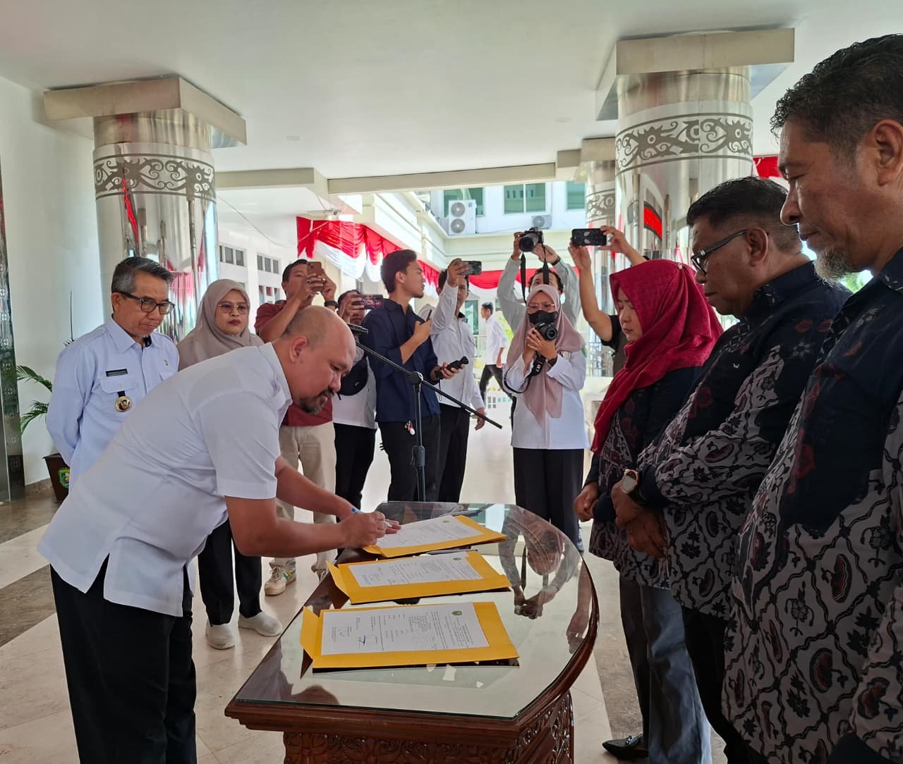 Perkuat Layanan Lingkungan, 56 RT Teluk Lingga Dapat Kendaraan Operasional 